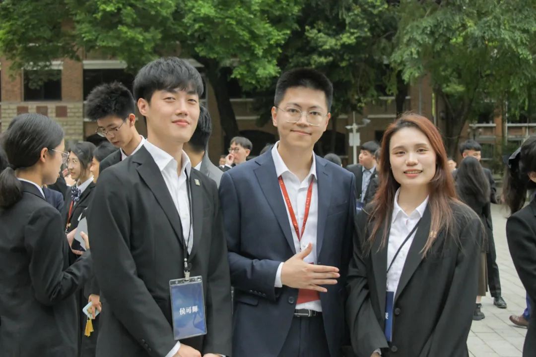 中山大学毕业证(中山大学毕业证书长啥样)