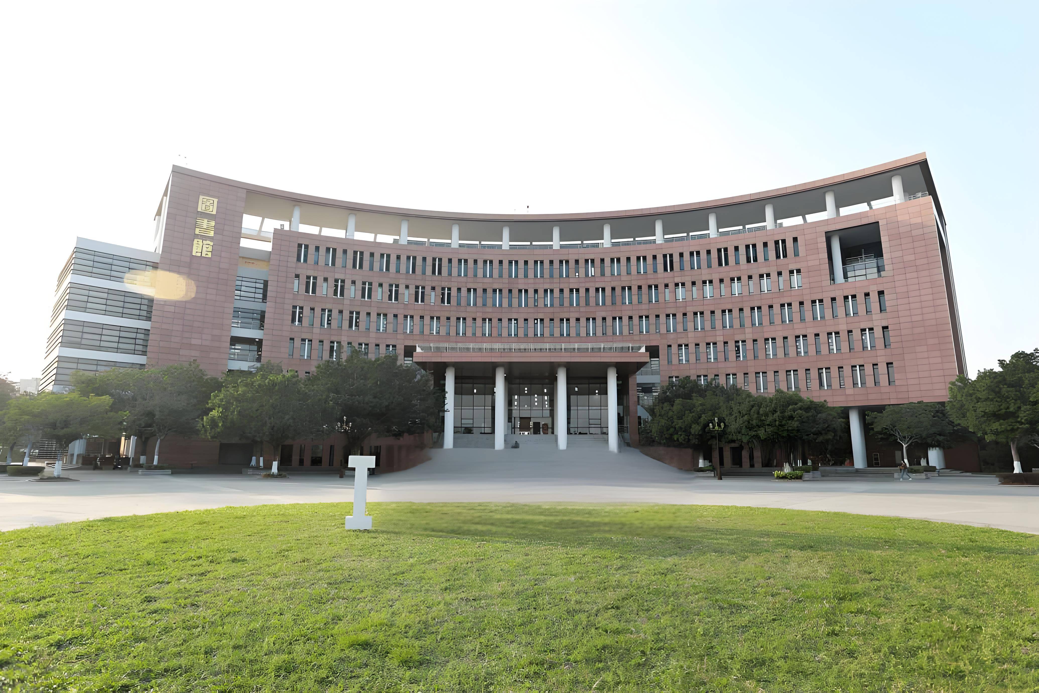华南理工大学(华南理工大学马克思主义学院)